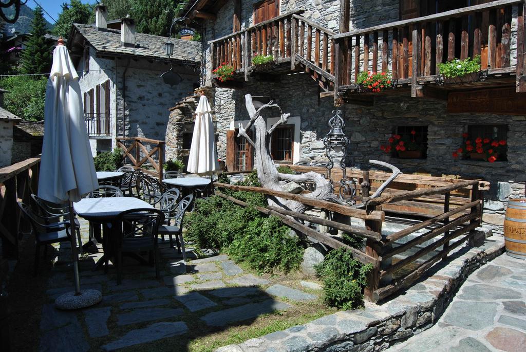 Casa Vacanza La Rocca Киеза ин Валмаленко Екстериор снимка