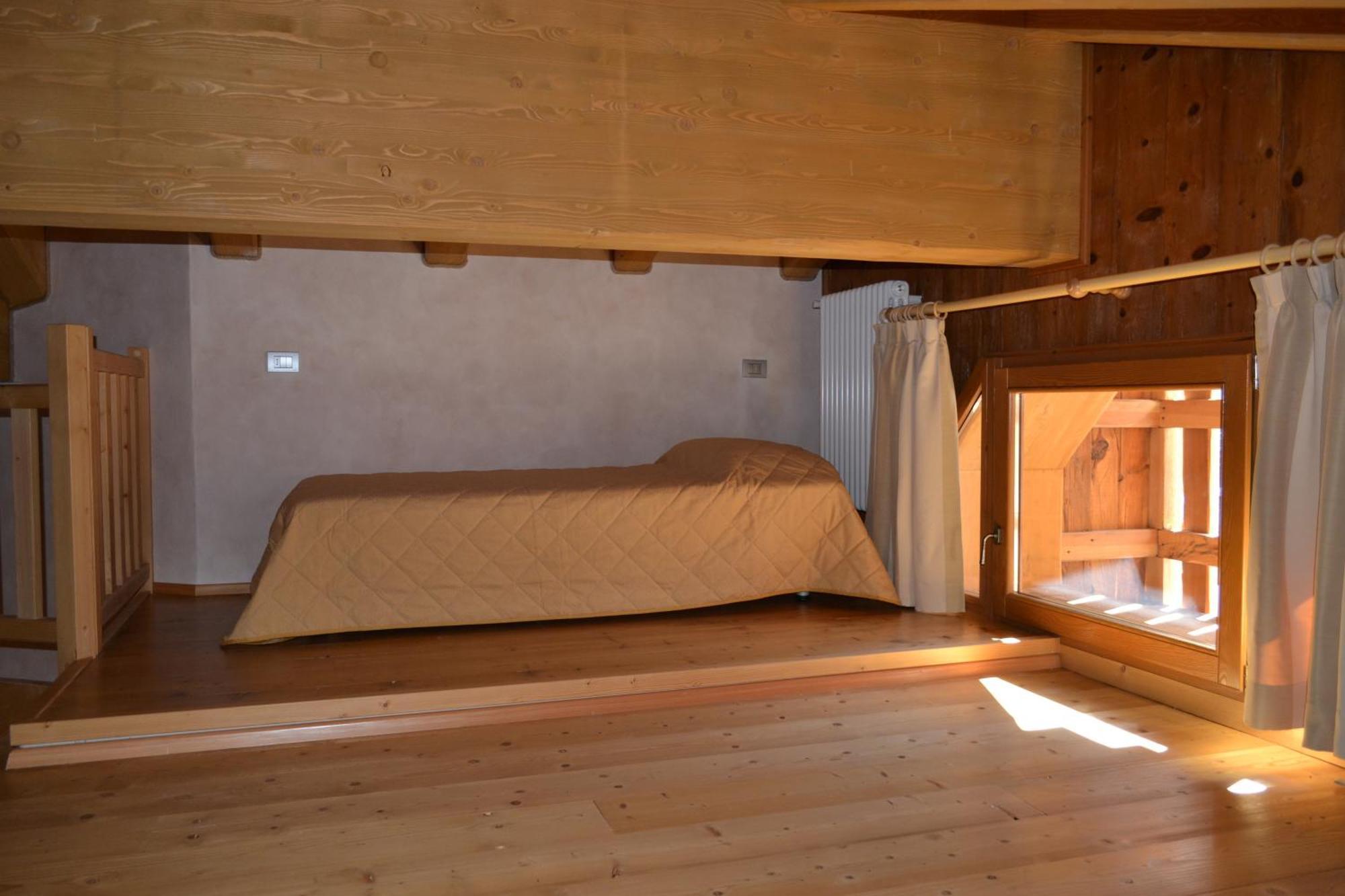 Casa Vacanza La Rocca Киеза ин Валмаленко Екстериор снимка