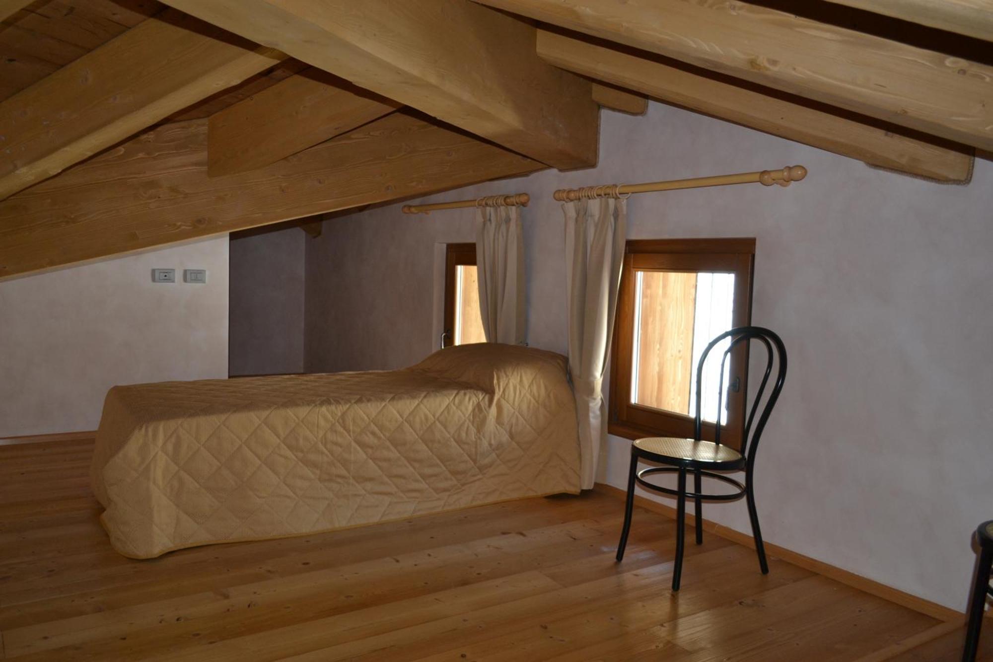 Casa Vacanza La Rocca Киеза ин Валмаленко Екстериор снимка